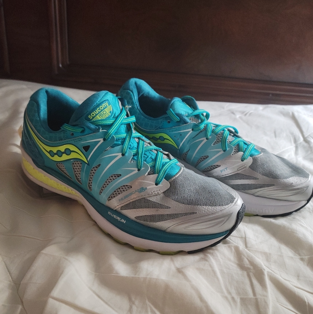 Saucony running shoes
